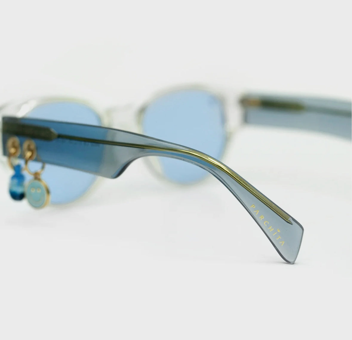 Parchita x Fento Sunglasses- Cielo Sky Blue