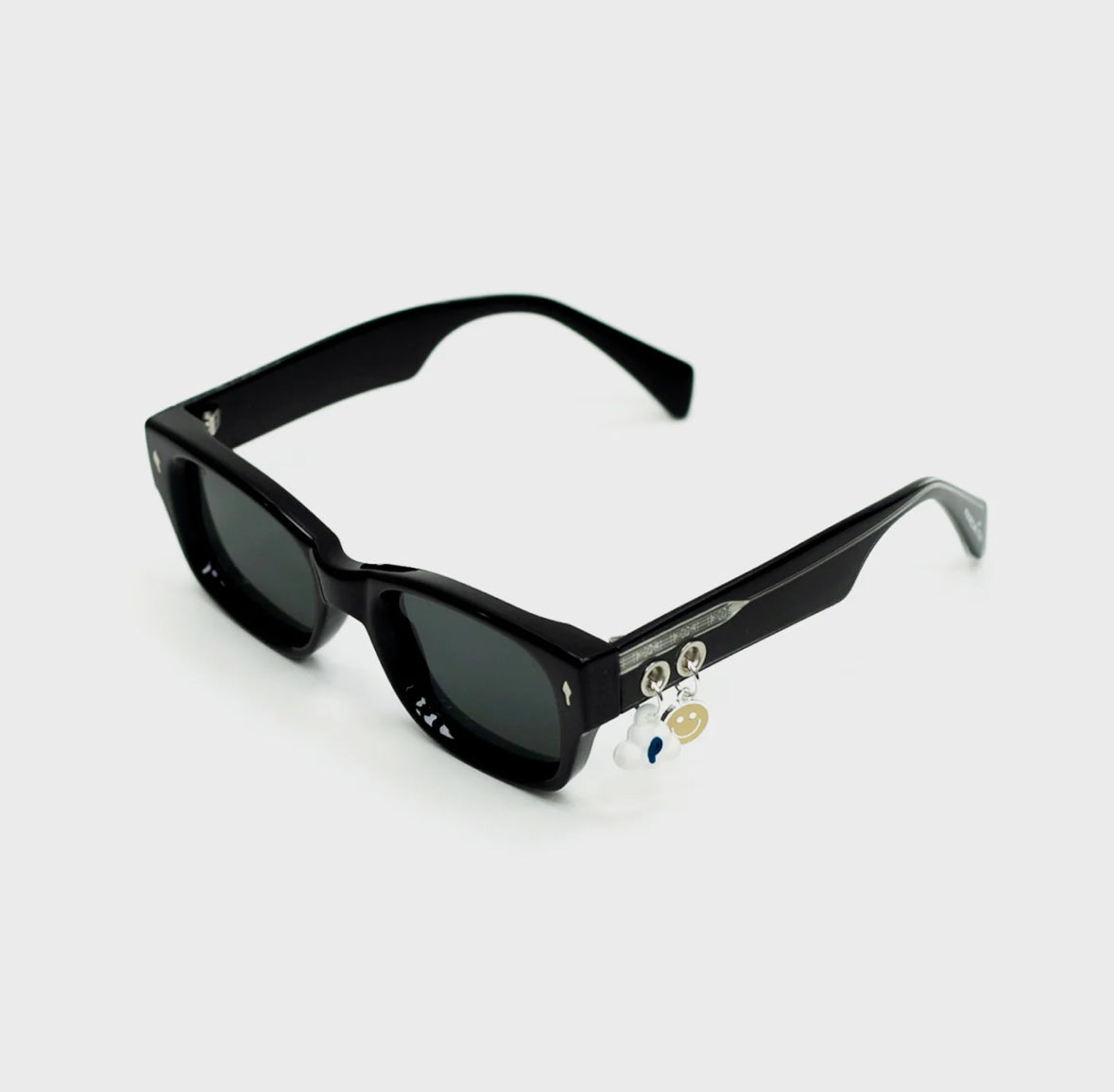 Parchita x Fento Sunglasses- Black