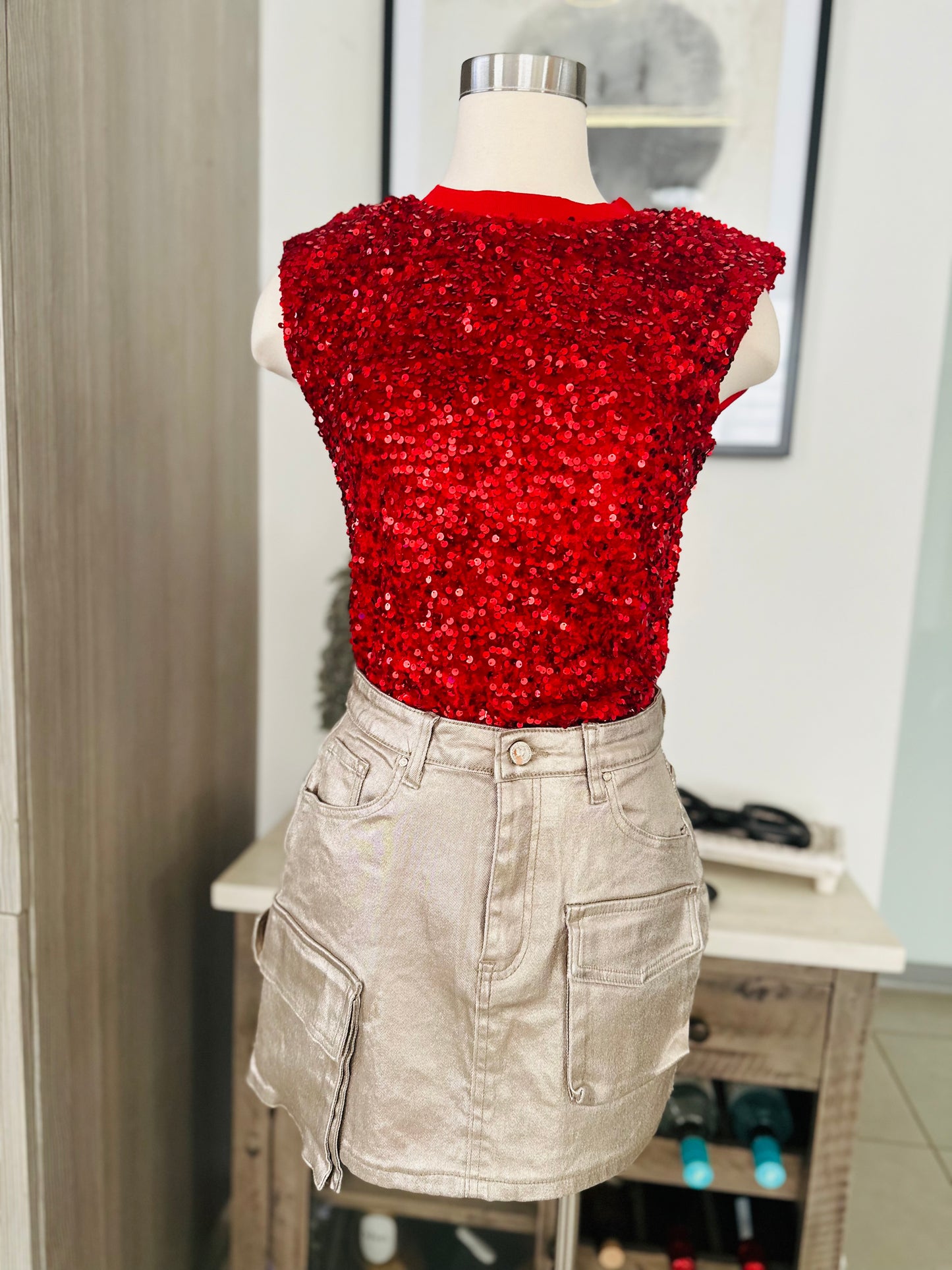 Sequin Vevelt Red top