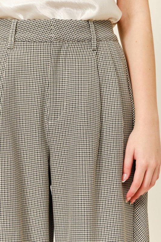 Barrel Style Trouser- Off White/Black