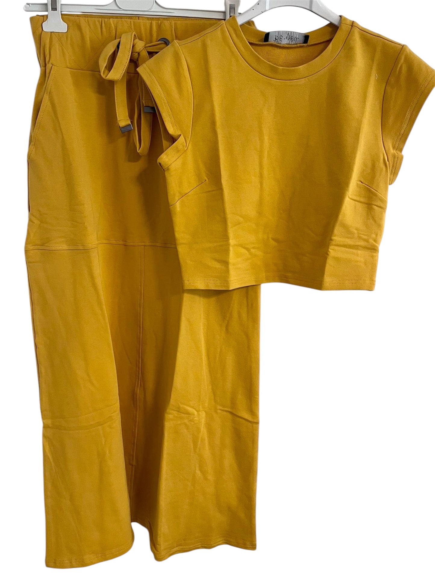 Pia Set