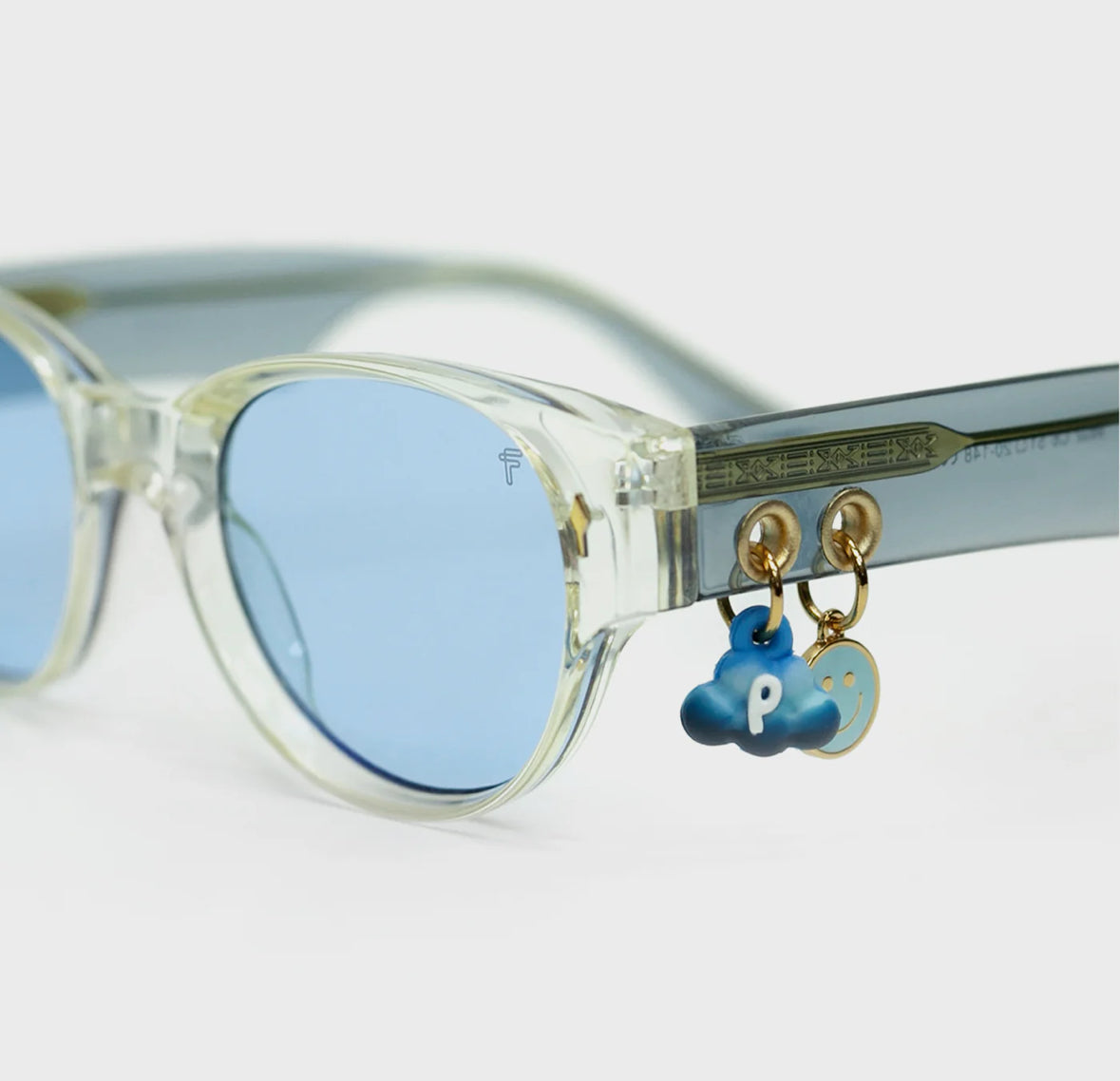 Parchita x Fento Sunglasses- Cielo Sky Blue